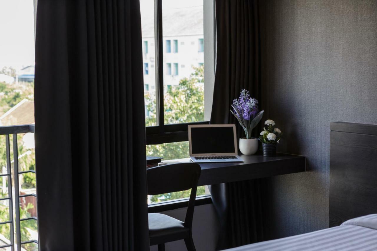 @S115 Residence Samut Prakan Exterior foto