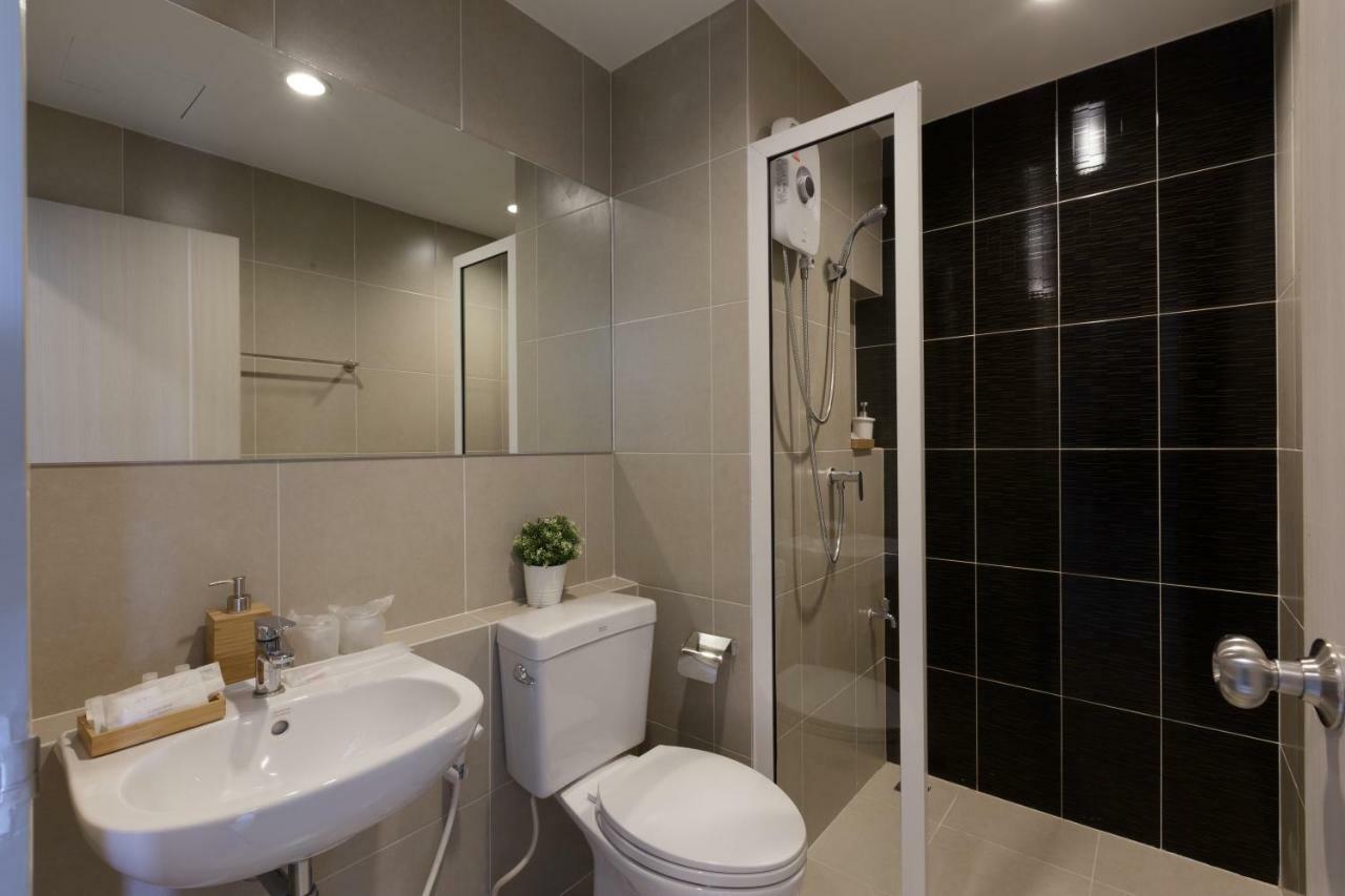 @S115 Residence Samut Prakan Exterior foto